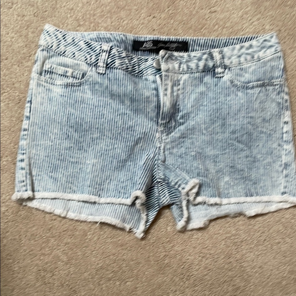 Stylish Blue Striped Women's Shorts EUC worn once